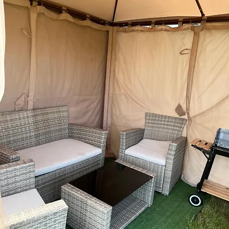 Pod Debem Apartment *